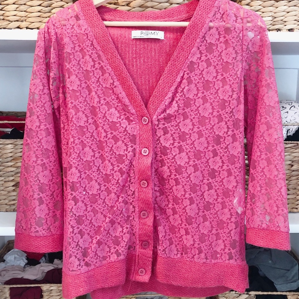 Pink sweater! - Picture 2 of 3